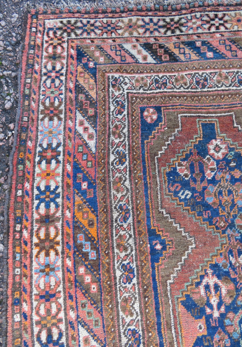 Khamseh Tribal Carpet. 296cm X 223cm. View XVIII