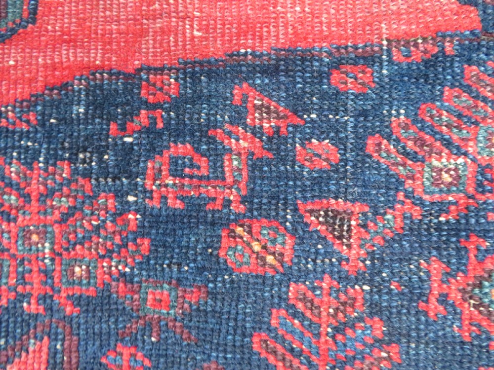 ANTIQUE DISTRESSED VISS MALAYER RUG. 198CM X 148CM. View X