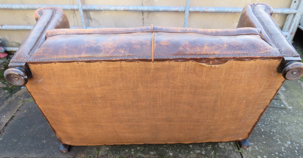 ART DECO LEATHER CLUB SETTEE SOFA. 
 View XII