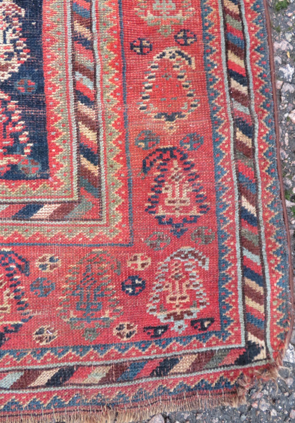 ANTIQUE KHAMSEH TRIBAL RUG. 234CM X 114CM. View VII