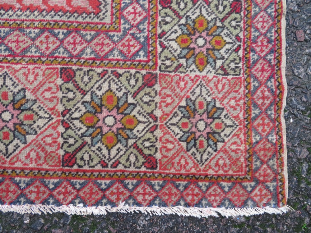 ANTIQUE TURKISH MUDJUR PRAYER RUG. 168CM X 126CM. View XI