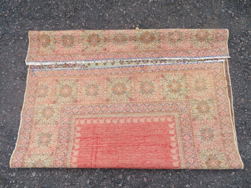 ANTIQUE TURKISH MUDJUR PRAYER RUG. 168CM X 126CM. View XV