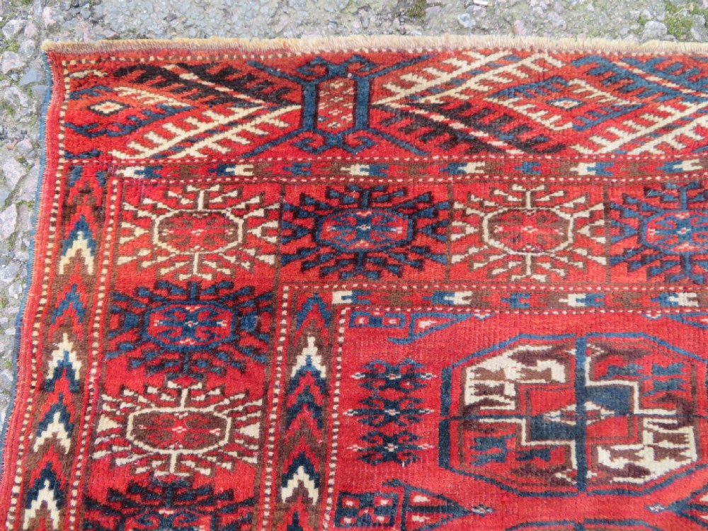 Distressed Antique Tekke Turkmen Rug. 183cm x 126cm. View VII
