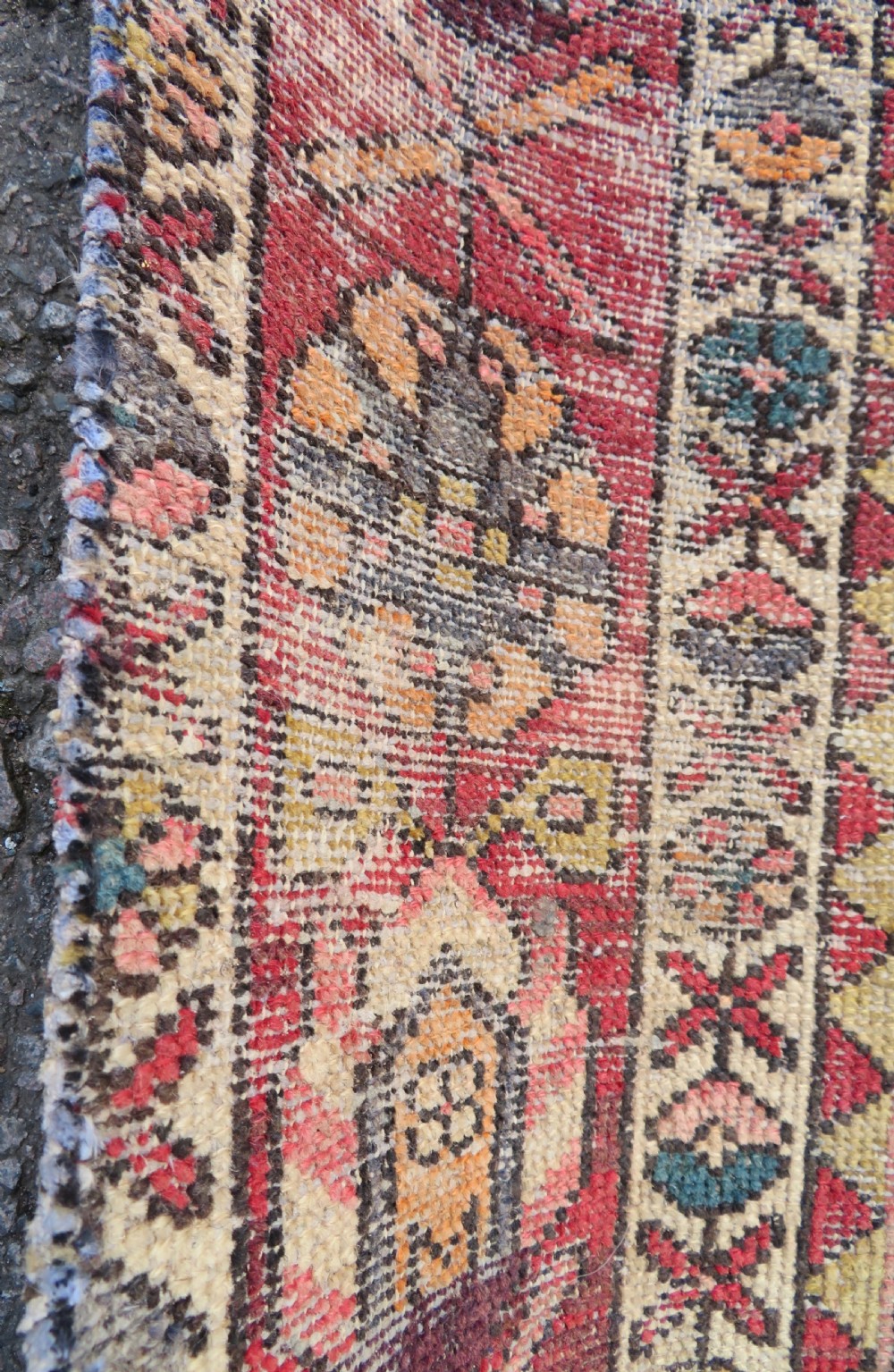 An antique hand-knotted wool Persian Malayer rug featuring a central geometric medallion on a cream and terracotta red field with multi-tiered borders. View X