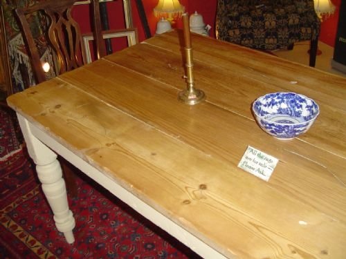 fig 2. Victorian Pine Farmhouse Dining Table. c 1870