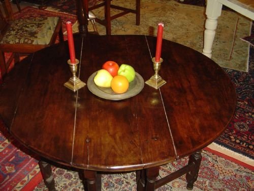 fig 1. Late 17th early 18th c Small Oak Gateleg Table.