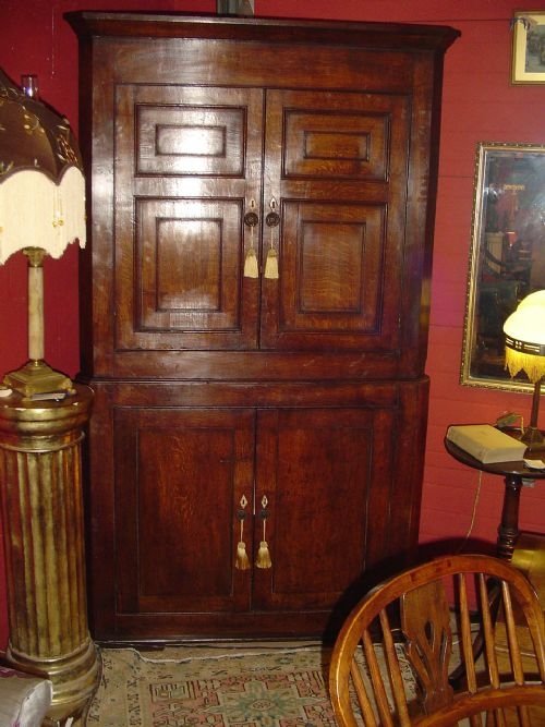 18th Century Oak Standing Corner Cupboard.