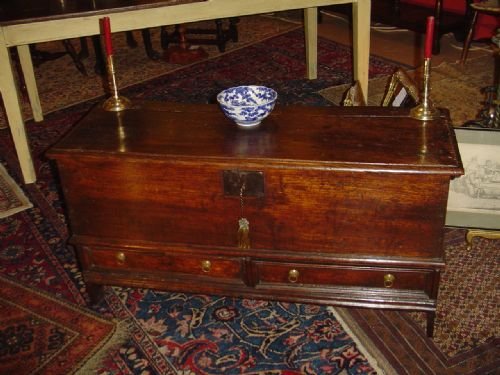 18th Century Oak Mule Chest. C1700.