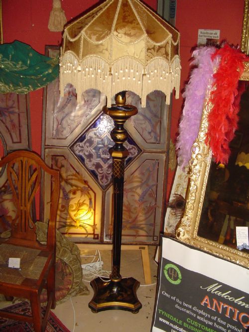 Chinoiserie Lacquered Lamp with Handmade Shade