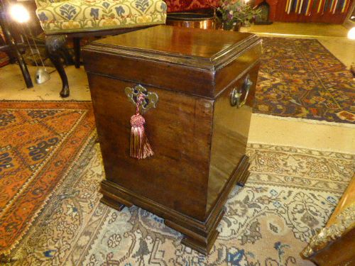 George 111 Mahogany Cellarette.  C. 1800.
