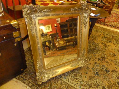 Victorian Mirror in Quality Giltwood Frame.