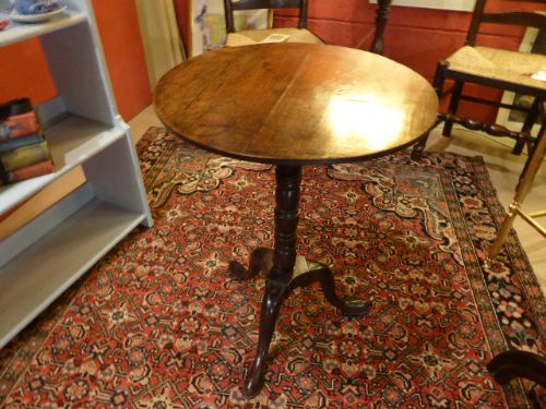 18th Century Oak Wine or Lamp Table.