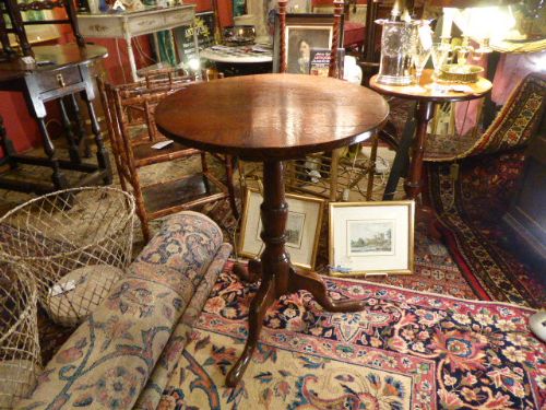 George 111 Oak Wine or Lamp Table.