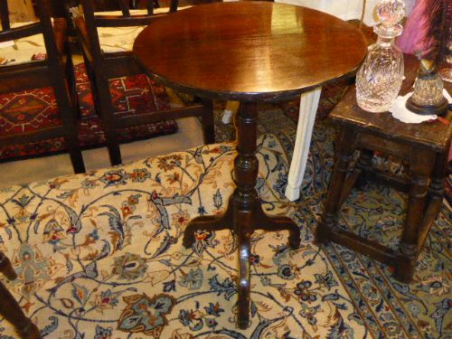 Late 18th Century Oak Wine or Lamp Table.