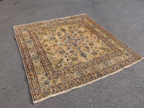 Beautiful Early 20th Century Mashad Persian Carpet. C.1920.
