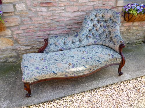 Wonderful Stylish Victorian Chaise Longue with New Upholstery.