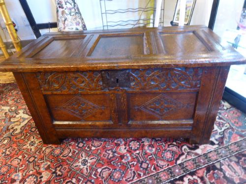 Small Fine Quality 18th Century Oak Coffer.