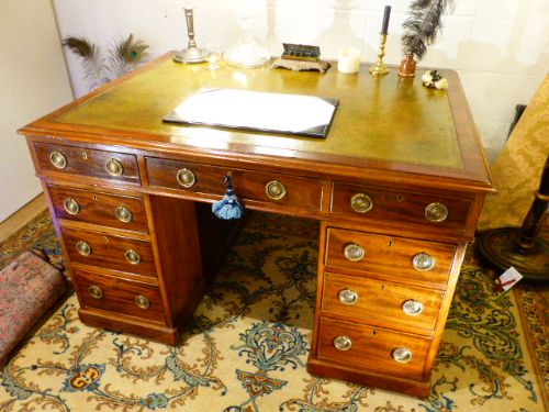 fig 1. 19th century Mahogany Partners Pedestal Desk. c.1860.