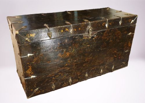 Fabulous 19th Century Unusual Chinese Trunk