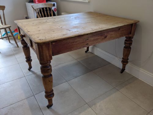 Good Victorian Farmhouse Table