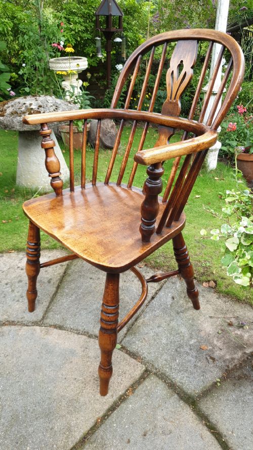 
Early 19th Century George III Windsor Chair
