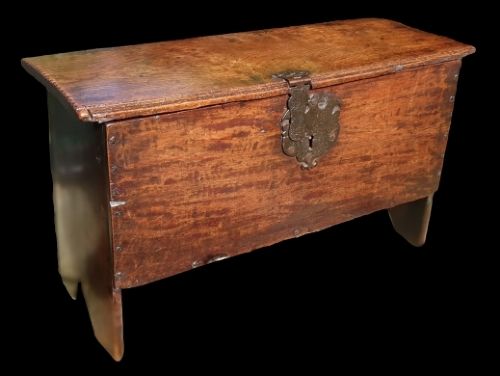 Small 17th Century Oak Coffer with Attractive Lock Escutcheon