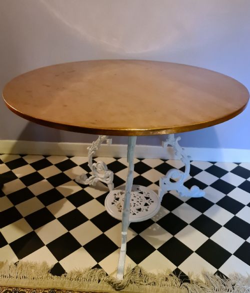 Attractive Unusually Large Cast-iron Garden/centre Table