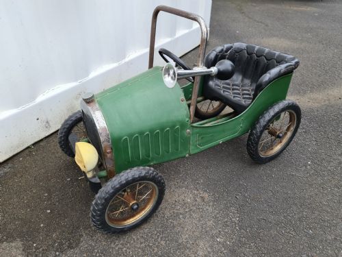 










Early 20th Century Pedal Car