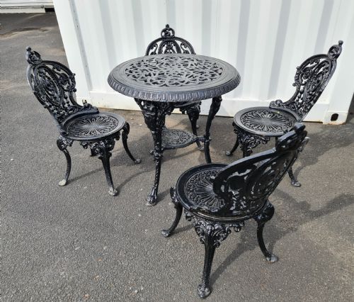 Handsome Heavy Cast-iron Garden Set