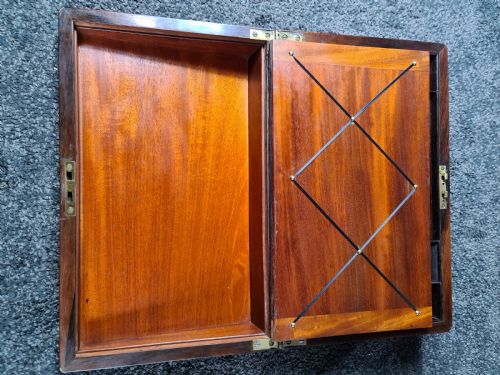 ROSEWOOD BRASS EDGED AND INLAID WRITING SLOPE C1830 - ADDITIONAL PHOTO 7