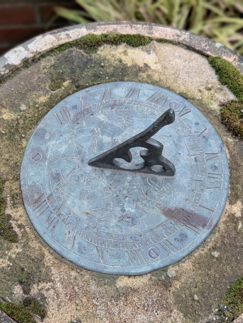19TH CENTURY SUNDIAL FORMERLY AN UNUSUAL VICTORIAN CHIMNEY - ADDITIONAL PHOTO 8