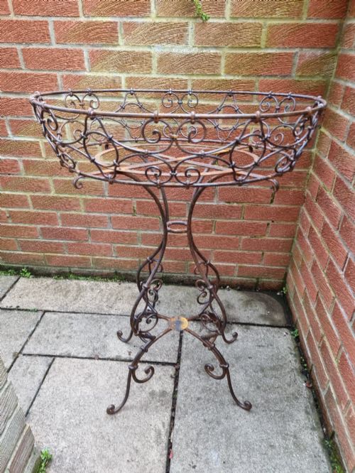 Stylish 19th Century Basket Plantstand