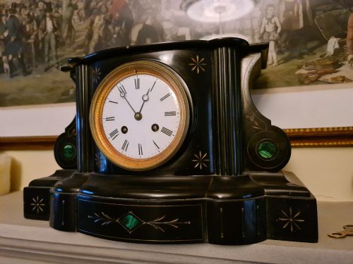 19TH CENTURY VICTORIAN MANTLE CLOCK