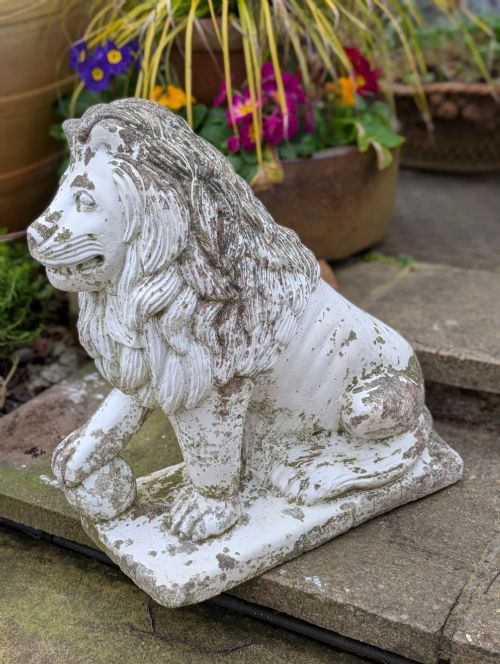A WELL PROPORTIONED PAIR OF 19TH CENTURY FRENCH MEDICI LIONS - ADDITIONAL PHOTO 2