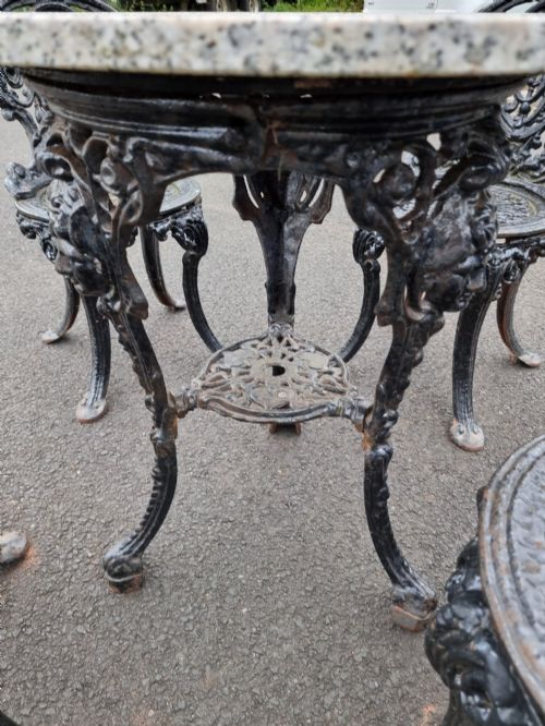 HEAVY CASTIRON SET OF GARDEN TABLE AND 4 CHAIRS - ADDITIONAL PHOTO 7