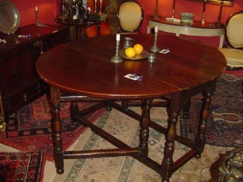 18th Century Oak Gateleg Table.c.1720