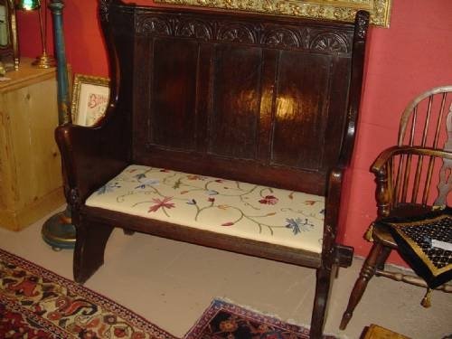 Good Oak Settle 17th C. Style
