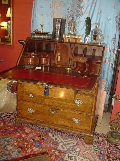 Handsome Oak Bureau. C.1720.