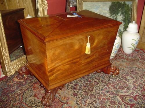 Regency Mahogany Cellarette. C1800