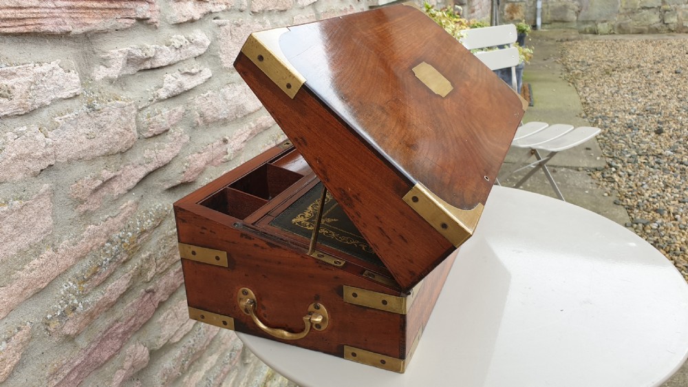 Handsome Mahogany  Gentleman’s Writing Slope c1830 View V