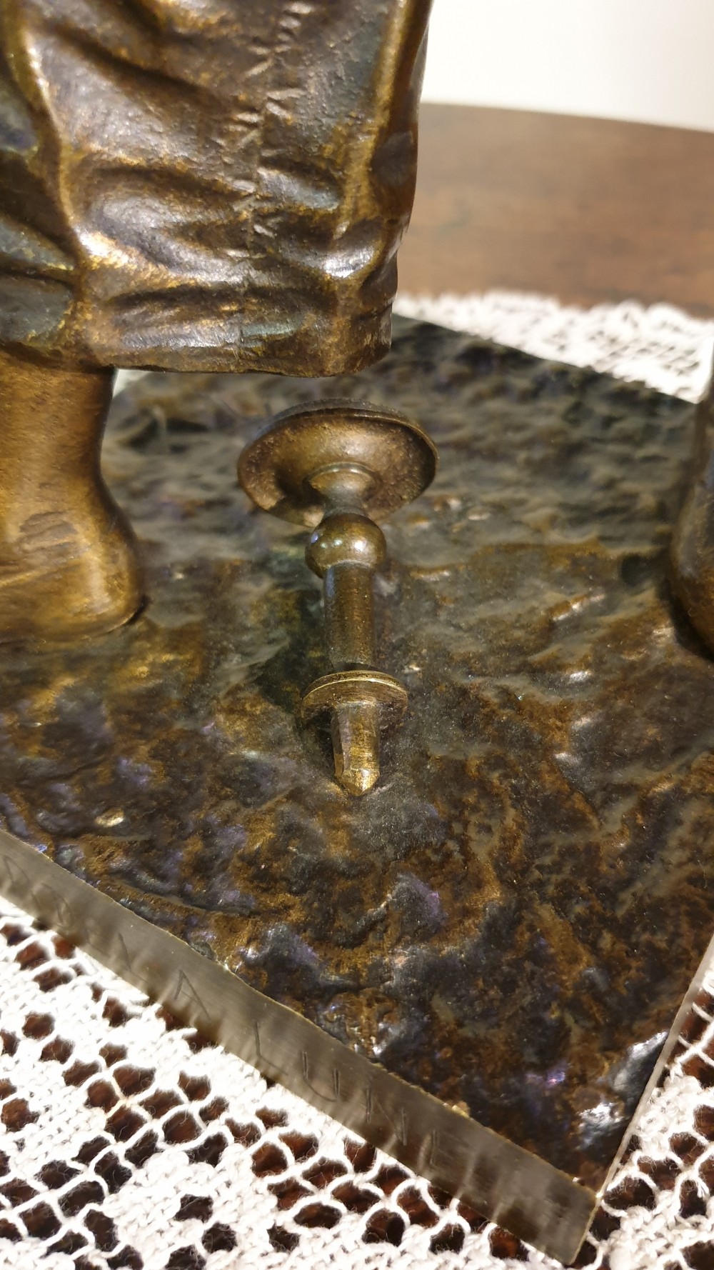 Bronze Sculpture of Pierrot.   Au Clare De La Lune.   c.1890. View IV