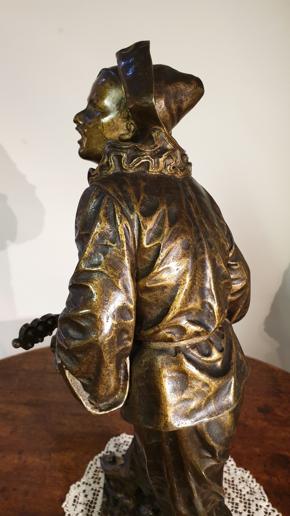 Bronze Sculpture of Pierrot.   Au Clare De La Lune.   c.1890. View VI