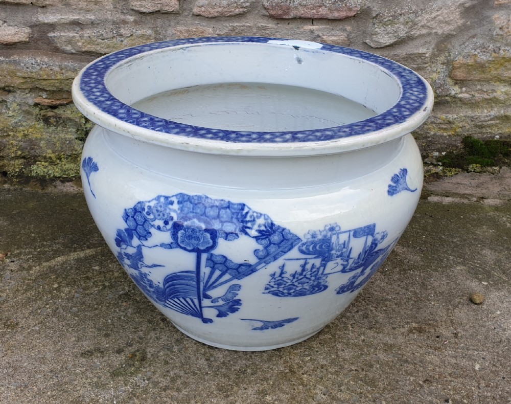 Huge Blue and White Chinese Jardiniere. 19th c