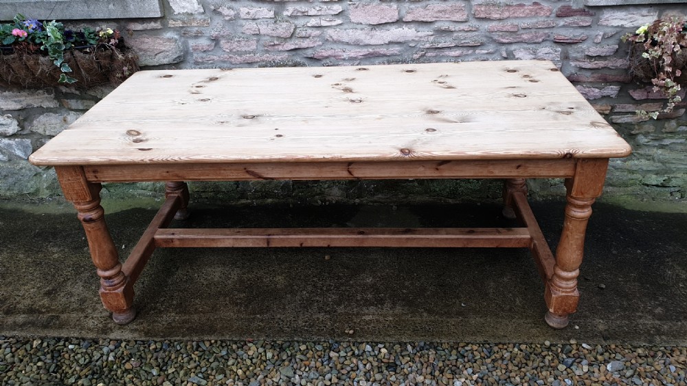 Large Pine Kitchen Table in Arts & Crafts Style