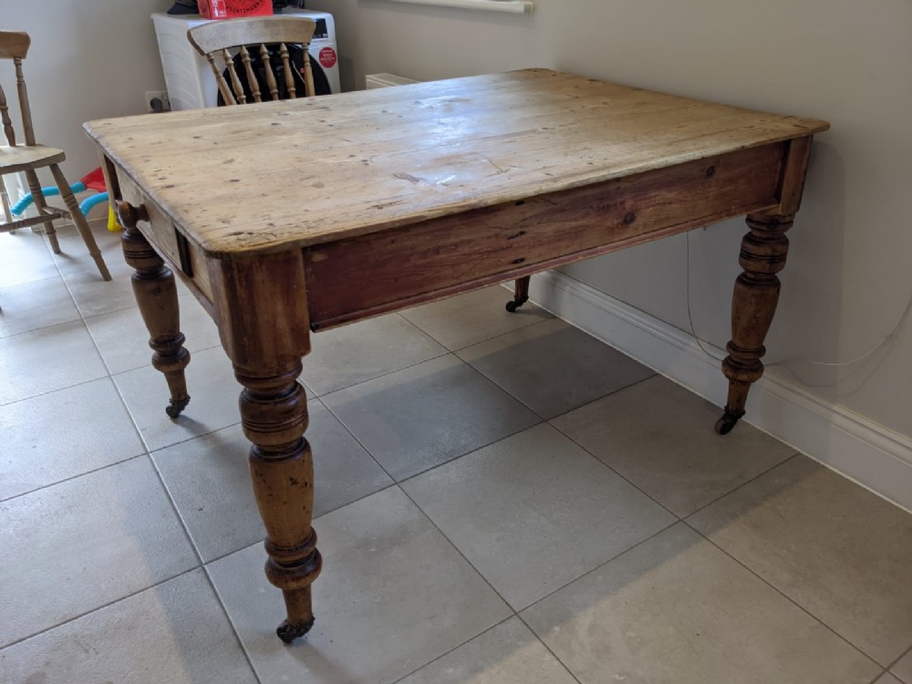 Good Victorian Farmhouse Table