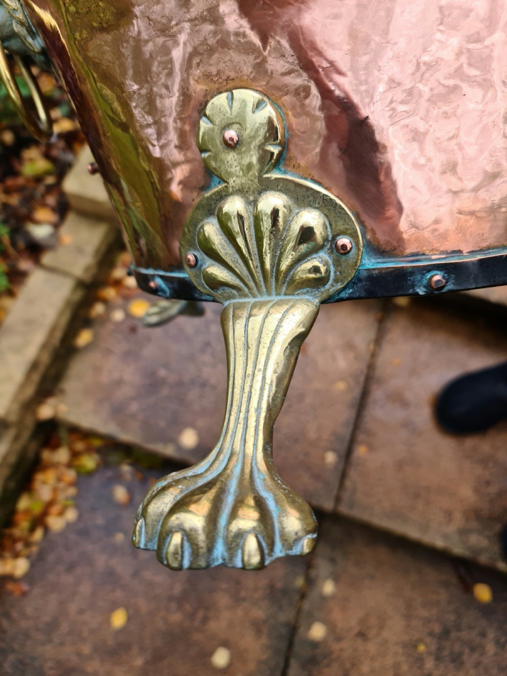 Good sized Early 19th Century Copper Jardiniere or Champagne Bucket View V