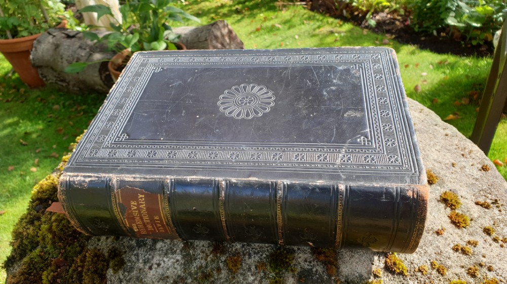 Large Victorian Dictionary
