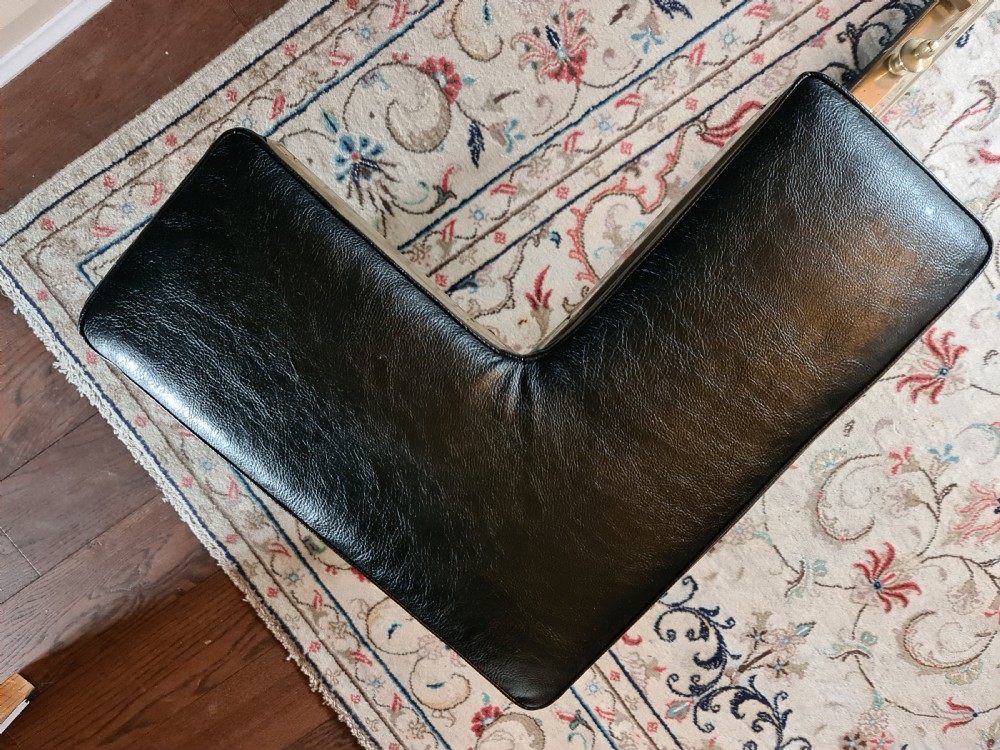 Handsome adjustable Club Fender with real Hide Seats View VII