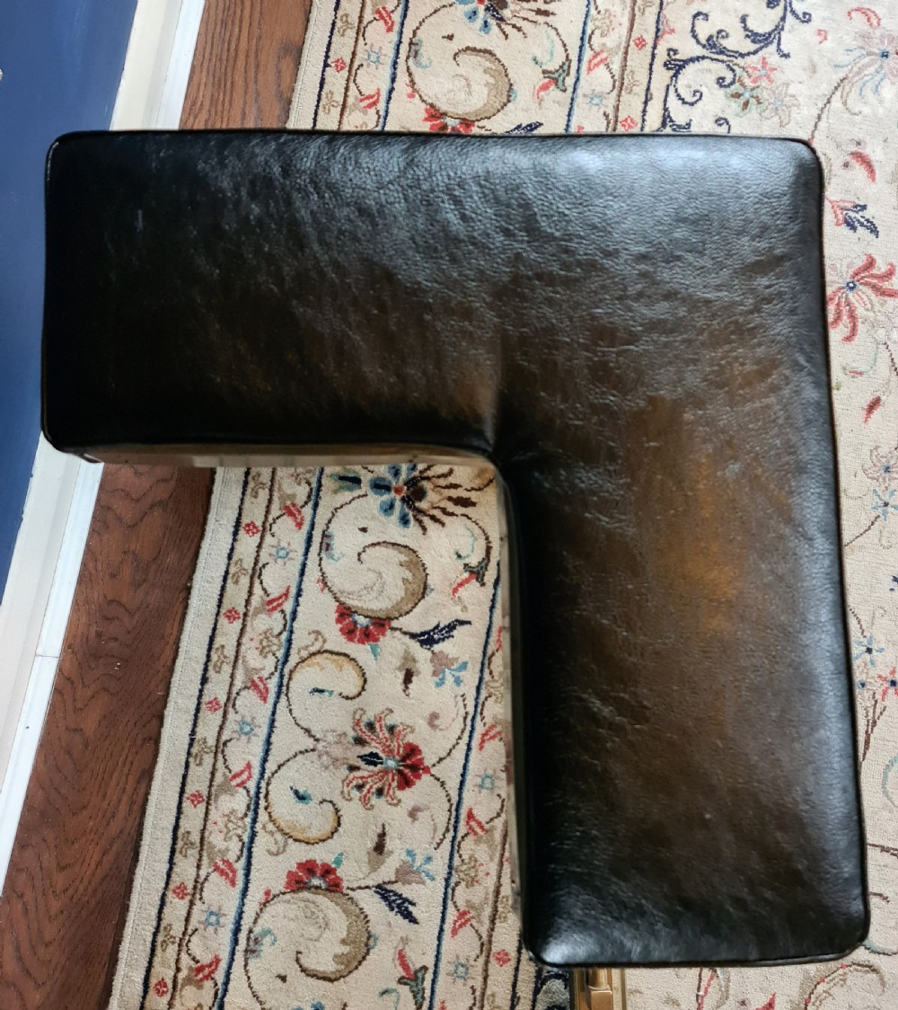 Handsome adjustable Club Fender with real Hide Seats View VIII
