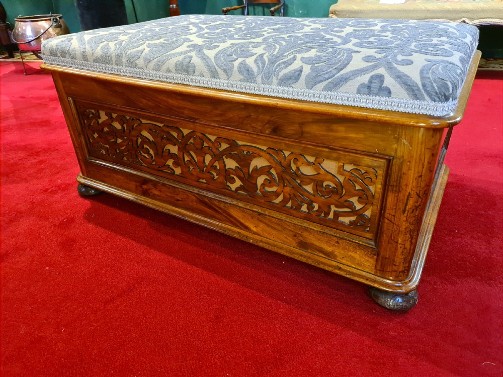 Stylish Mid-Victorian Walnut Ottoman View III